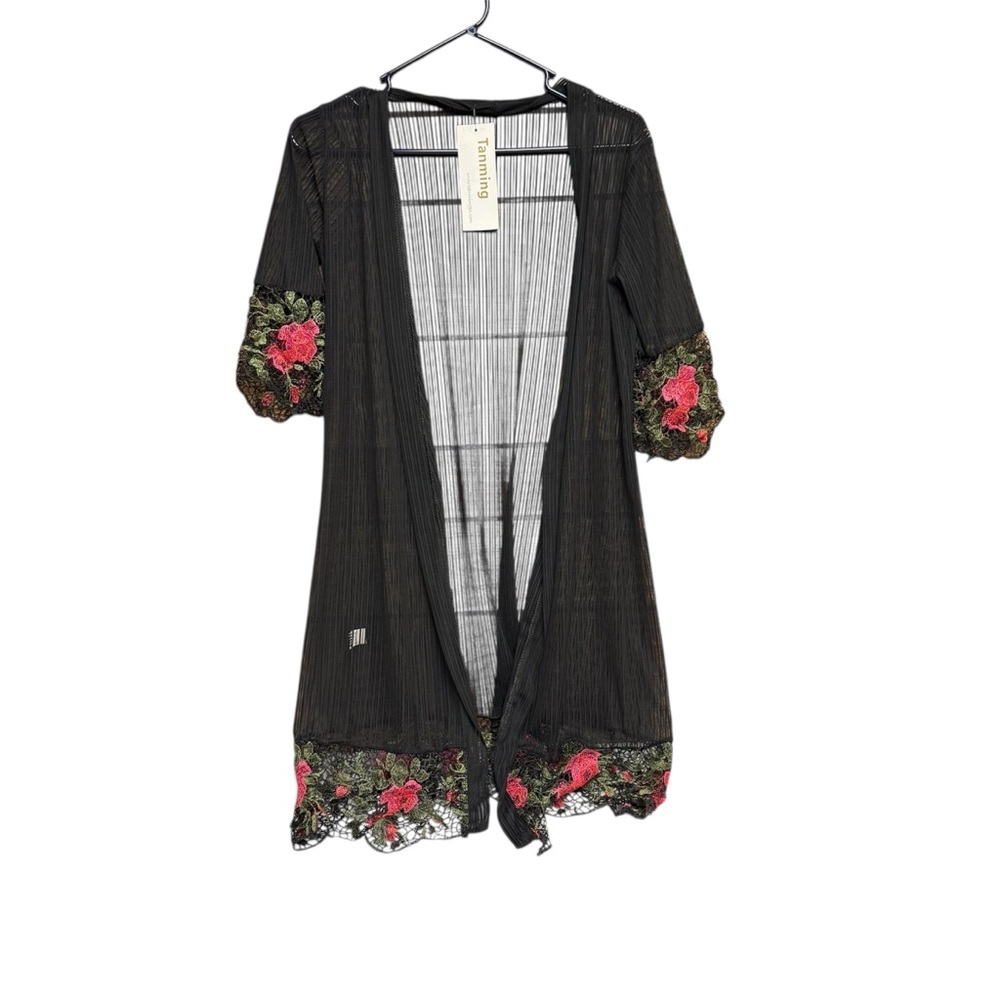 Tanming NWT size small Black Sheer Kimono with Floral Embroidery